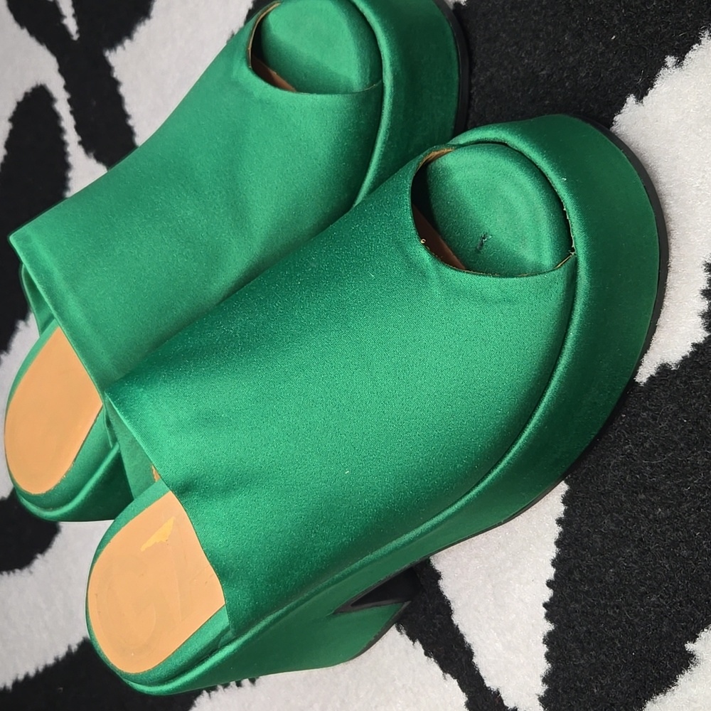 Ganni Green Mules & Clogs Vibrant Design - Picture 5 of 10